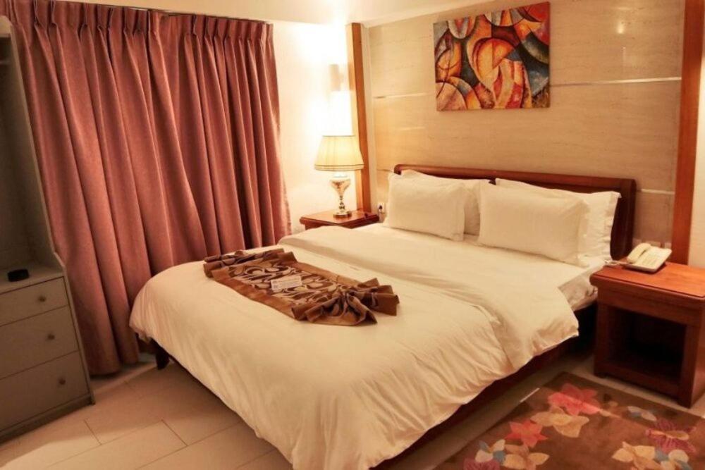 Grand Hotel Akwa Douala Exterior foto